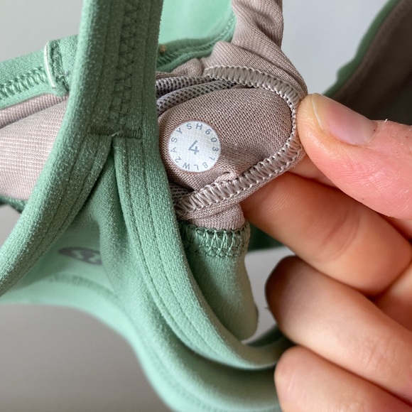 Lululemon sports bra - Picture 4 of 4